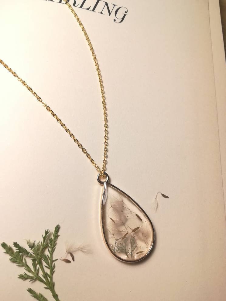 Real dandelion seed terrarium pendant necklace on gold plated or 14k gold filled chain. Make a wish necklace, goodluck necklace, mothers day