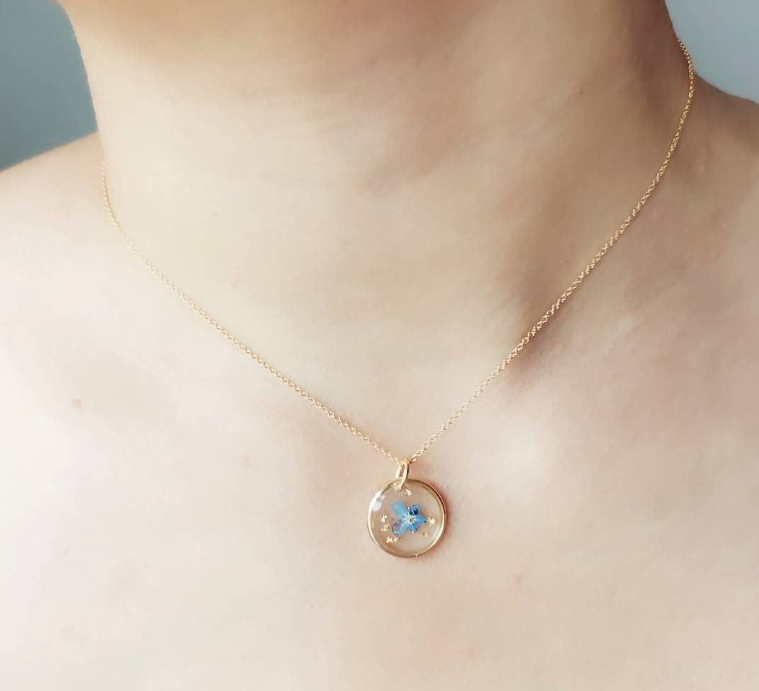 Real forget me not and gold leaf flower minimalist circle 16mm gold plated pendant necklace on 14k gold fill chain, handmade