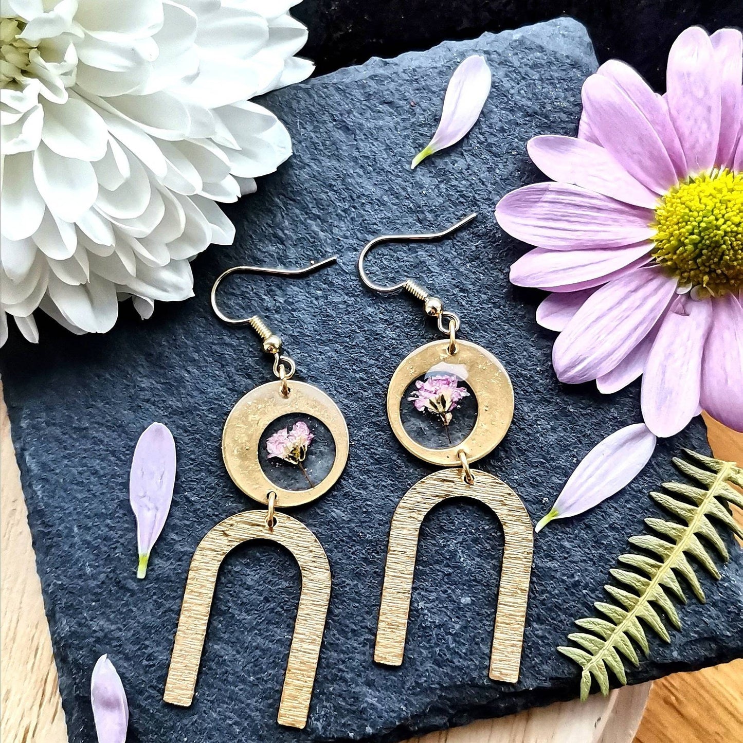 Real brass and real pressed pink gypsophila resin earrings, eco friendly gift idea, plant lover, real pressed flowers, boho, gypsy style