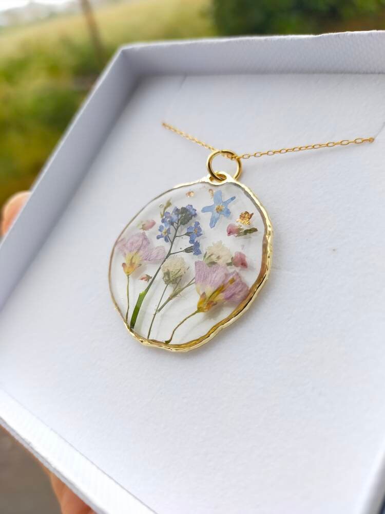 Wild flower, forget me not,  botanical terrarium pendant necklace on a 20in gold plated or 14k gold filled chain. Organic, large circle.