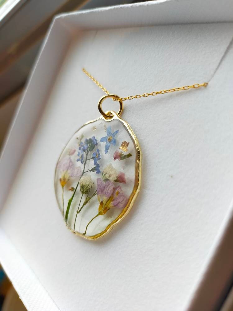 Wild flower, forget me not,  botanical terrarium pendant necklace on a 20in gold plated or 14k gold filled chain. Organic, large circle.