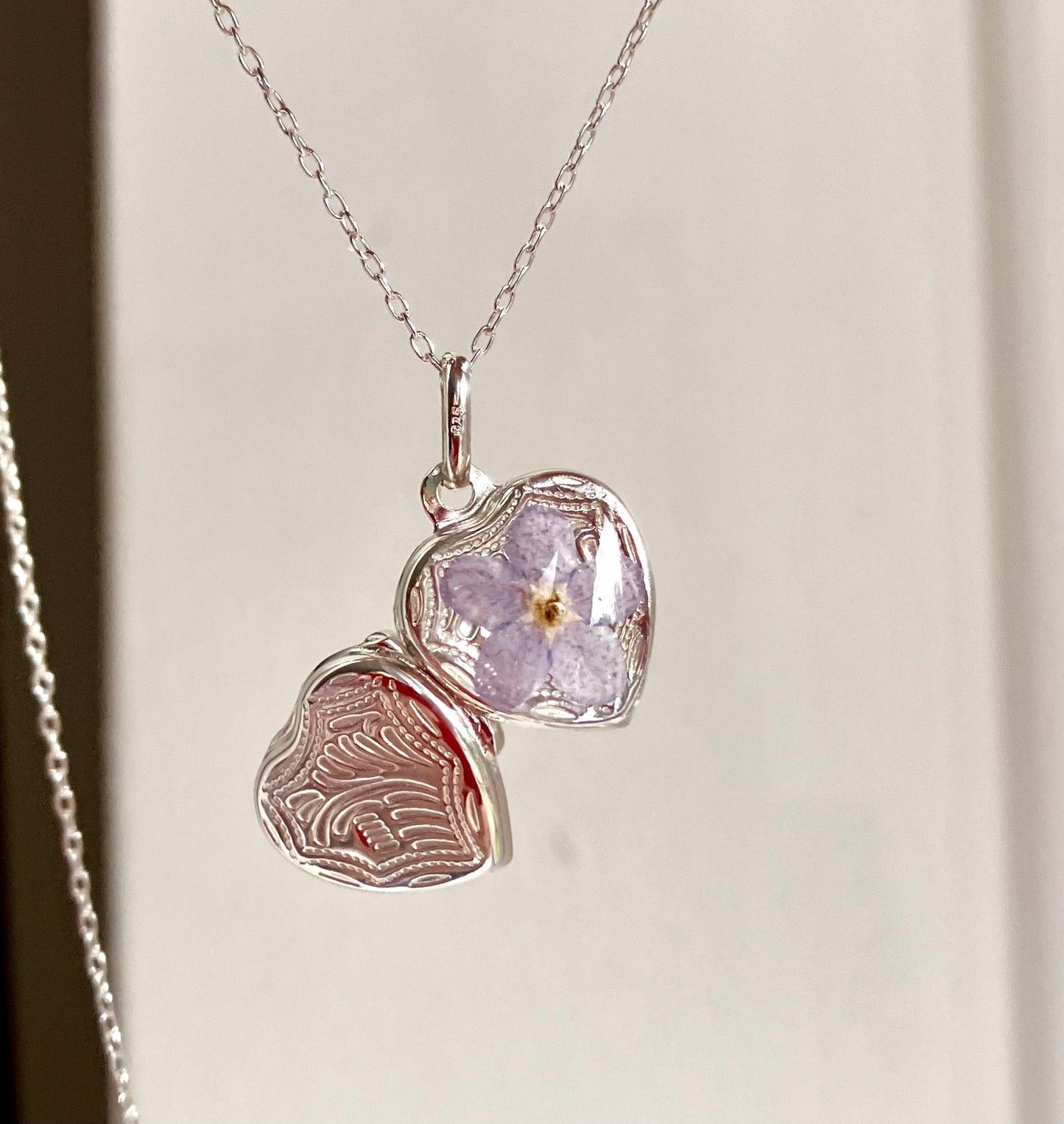 Real pressed flower  on solid silver locket pendant necklace on solid silver chain. For memories, photo locket - 13mm - forget me not flower