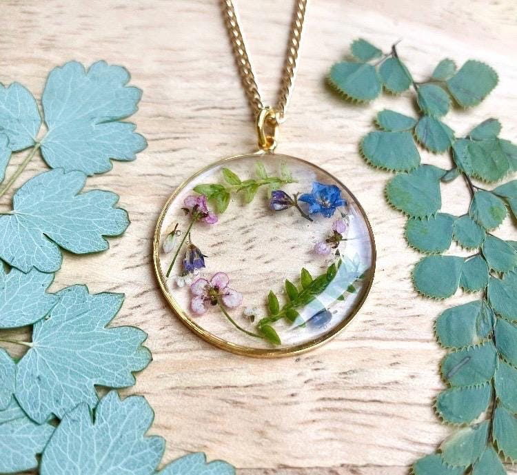 Personalised tiny real pressed flowers, alyssum, moss, resin necklace on gold plated or 14k gold filled chain. Christmas gift, wishes new.