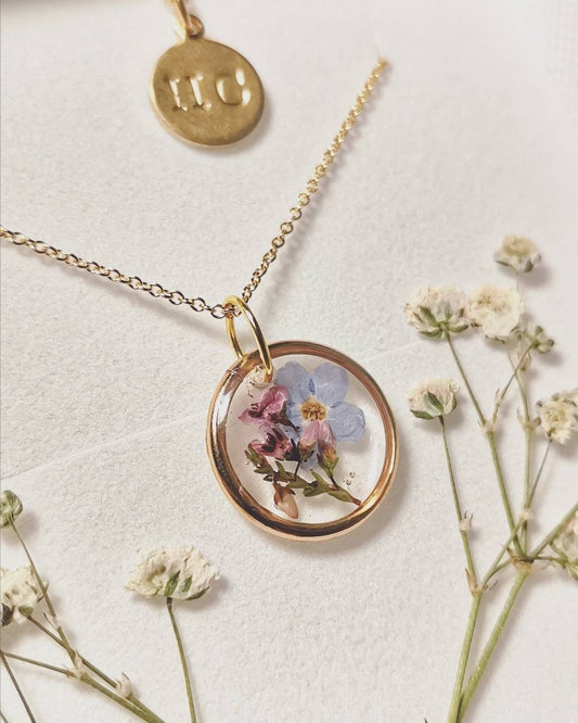 Personalised Forget me not, Heather real pressed flower dainty minimalist circle 16mm gold plated pendant necklace on 14k gold fill chain.