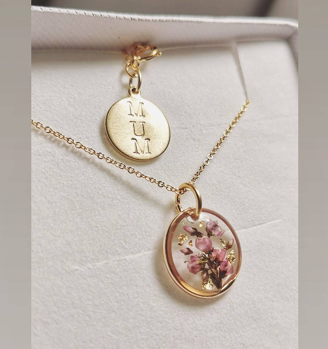 Pressed Mother’s Day real heather flower dainty circle 16mm gold plated pendant necklace on 14k gold fill chain, gift for mum, personalised