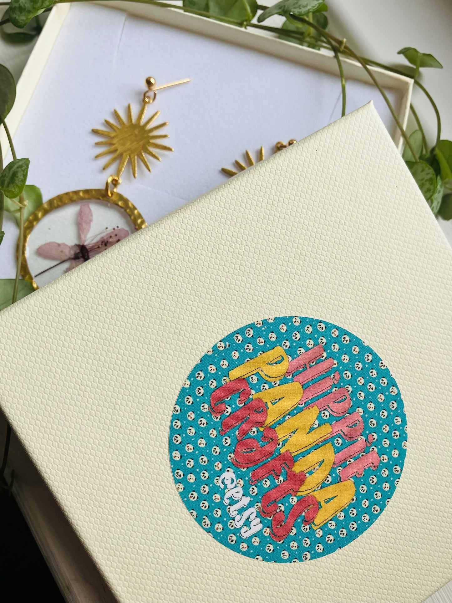 Real brass and real pressed flower spring blossom, Sakura resin earrings, eco friendly gift idea, plant lover, real pressed flowers, boho