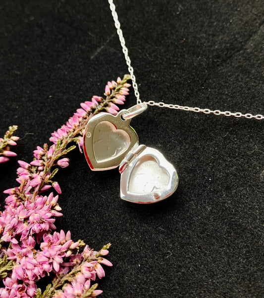 Real pressed flower  on solid silver locket pendant necklace on solid silver chain. For memories, photo locket - 13mm - forget me not flower